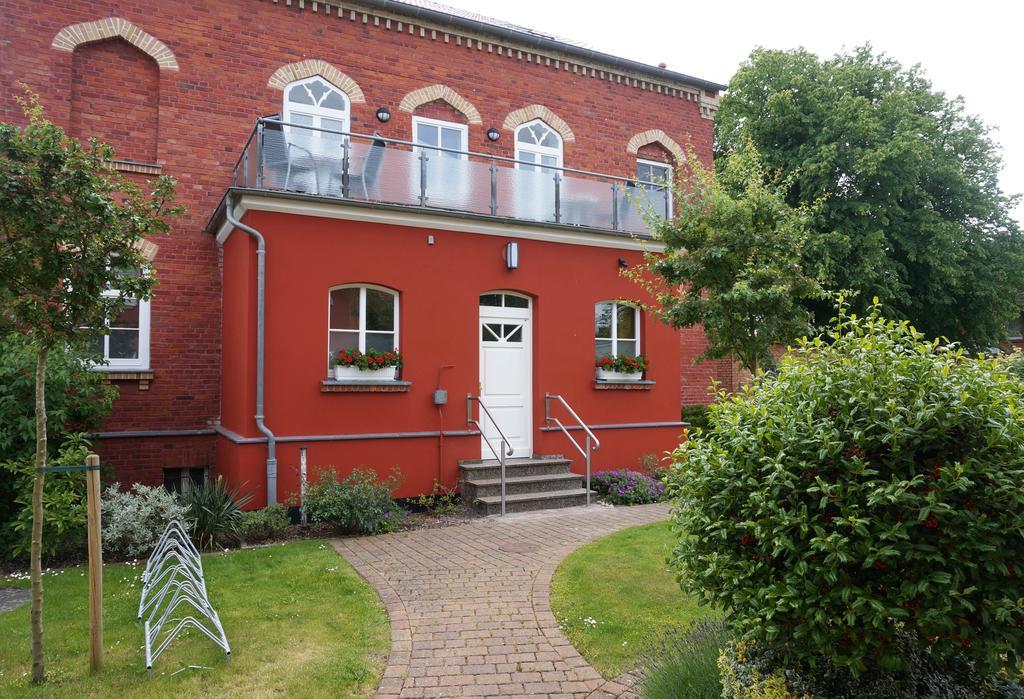 Deluxe Apartments Der "Alten Apotheke" プレロー エクステリア 写真