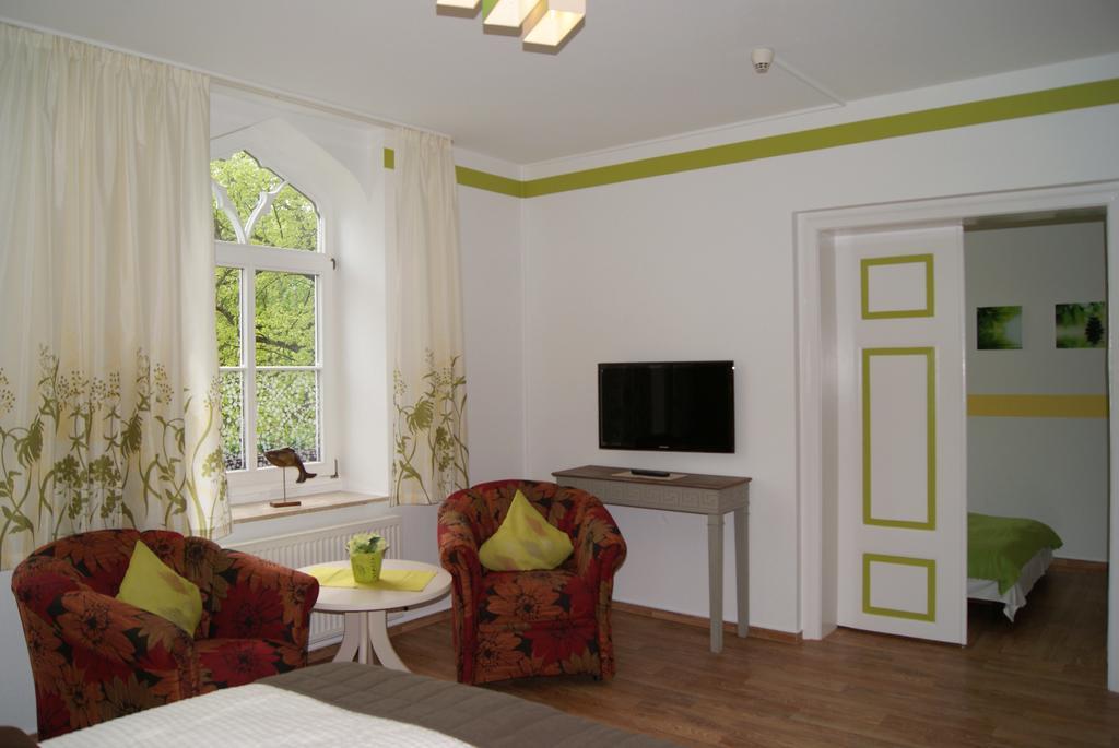 Deluxe Apartments Der "Alten Apotheke" プレロー エクステリア 写真