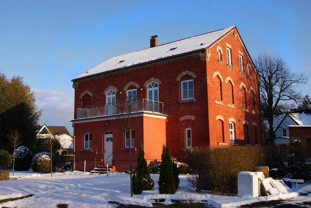 Deluxe Apartments Der "Alten Apotheke" プレロー エクステリア 写真